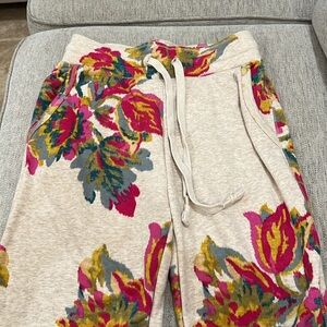 Saturday Sunday by  Anthropologie sweatpants, size xs, flower pattern